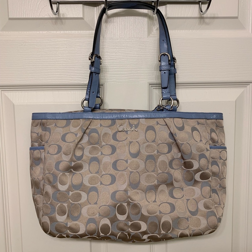 ❌ SOLD ❌Light Blue Coach Purse